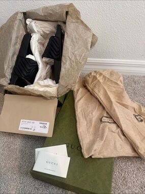 Gucci Black Quilted Chevron Slide Sandals Dust Bag & Box (PRICE FIRM)